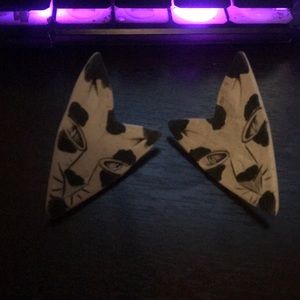 Vintage Black and White Cat Ear Earrings